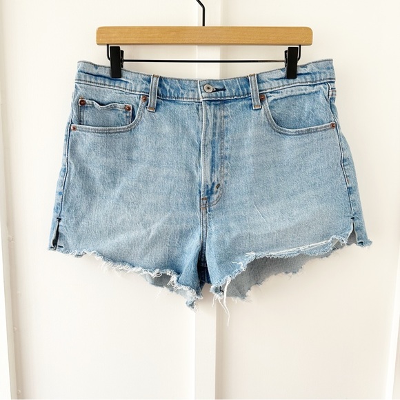 ABERCROMBIE the mom short high rise - Picture 2 of 4